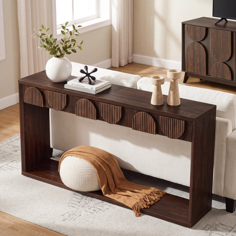 Console 63 po avec 3 tiroirs, Noyer