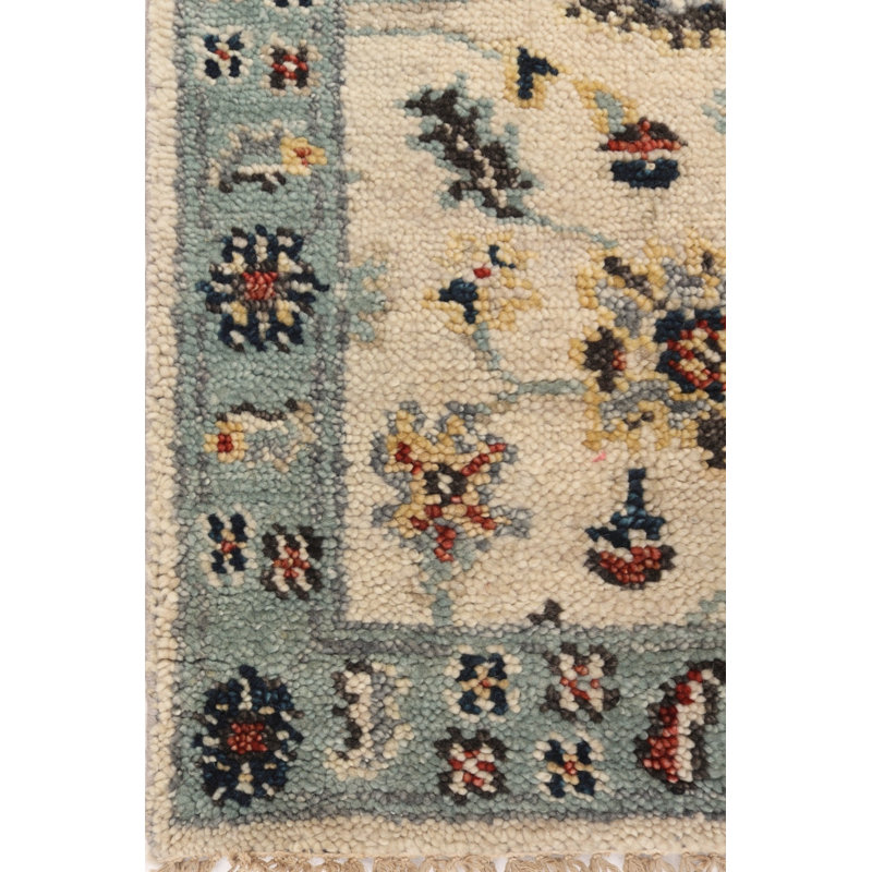 Oriental Area Rug in Beige