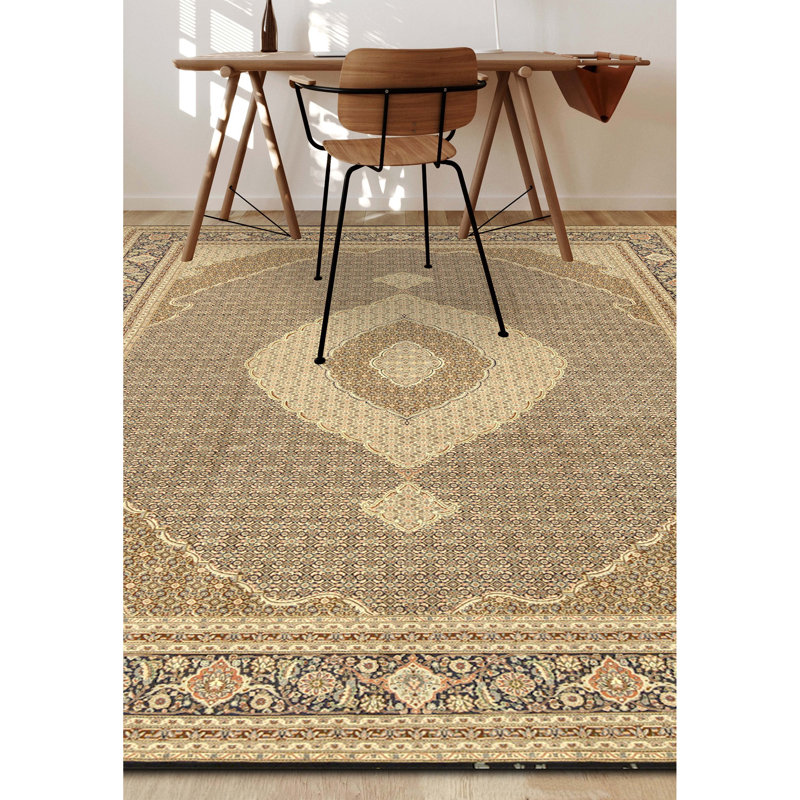 Tapis bleu marine de haute qualité noué à la main
