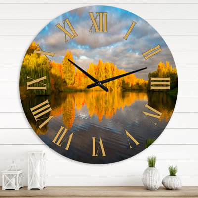 Automne, coucher de soleil sur le lac dans le parc - Horloge murale traditionnelle