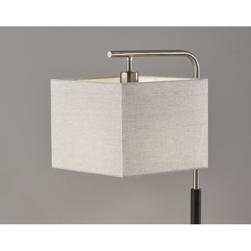 Lampe de bureau 26,5 po avec prise Fleetwood, Taupe clair, Noir / acier brossé