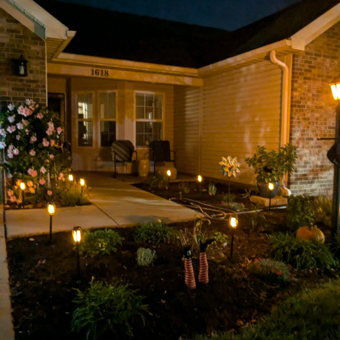 KOOPER 6-Pack Solar Torch Lights – Outdoor Flickering Flame, Waterproof IP65, Auto On/Off, For Garden, Patio, Yard, Halloween & Holiday Decor