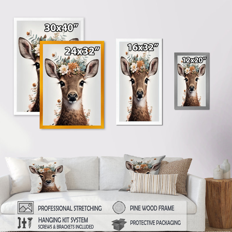 «Cute Baby Deer with Floral Crown II», reproduction de photo sur toile, H 20 po x l 12 po x P 1 po
