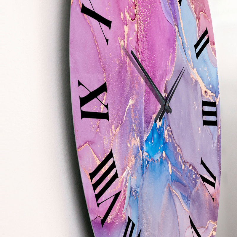 Rose et bleu liquide Art I - horloge murale moderne, Moyen