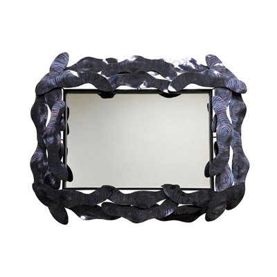 Deantrei Metal Wall Mirror