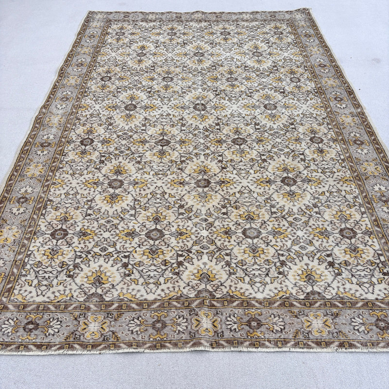 Tapis classique en laine beige 78,3 x 119,3 po
