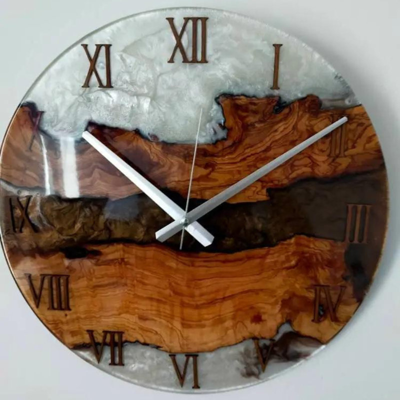 Horloge murale en bois, H 36 po x l 36 po x P 2 po