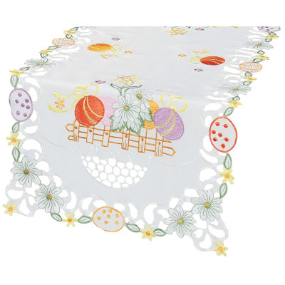 Chemin de table nappe brodé œufs country