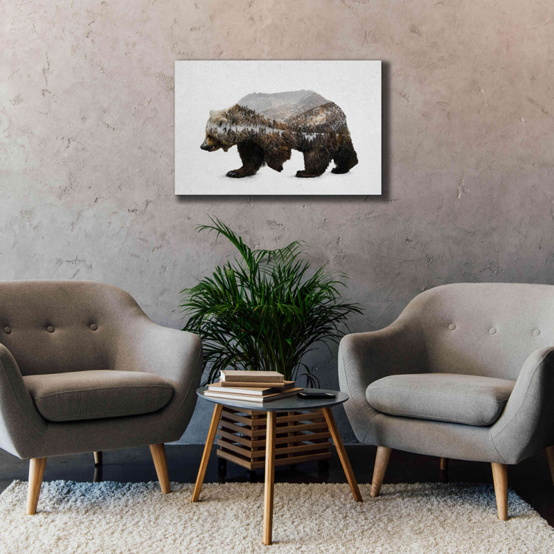 «The Kodiak Brown Bear» par Davies Babies, estampe numérique sur toile, H 26 po x l 40 po x P 1,5 po