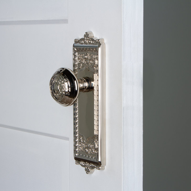 Assiette simple Grandeur Windsor avec bouton de porte Windsor, Nickel poli