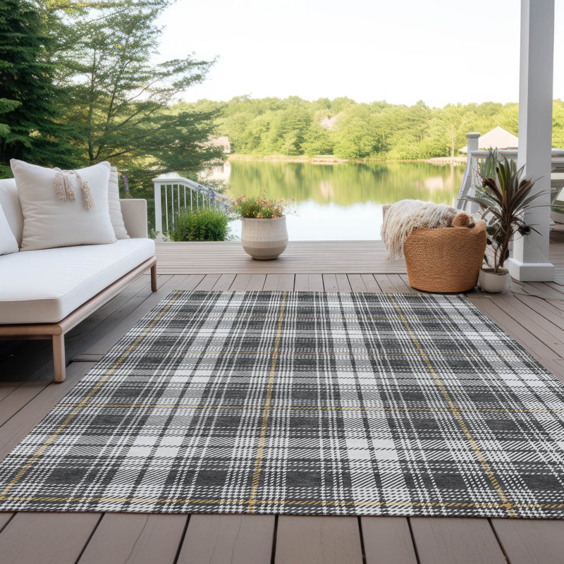 Charcoal Plaid Machine Washable Synthetic Indoor/Outdoor Rug