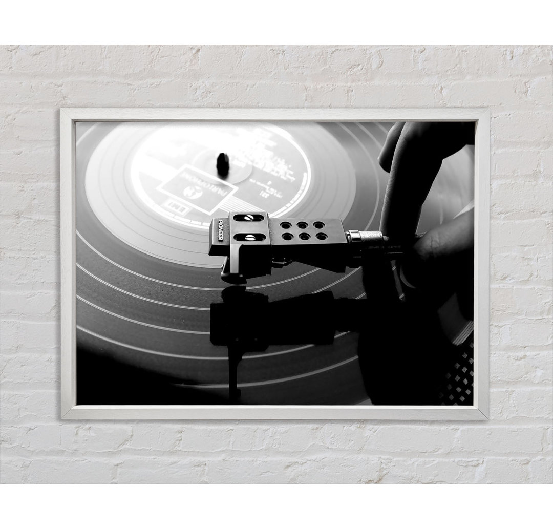 DJ Put Another Record On - Single Picture Frame Kunstdrucke auf Leinwand