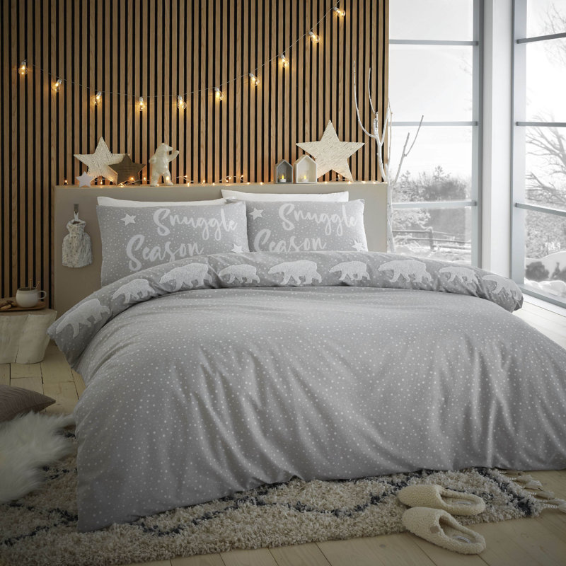 Snuggle Season Polar Bear Tufted Duvet Cover Set with Pillowcases, Double - 2 Standard Pillowcases