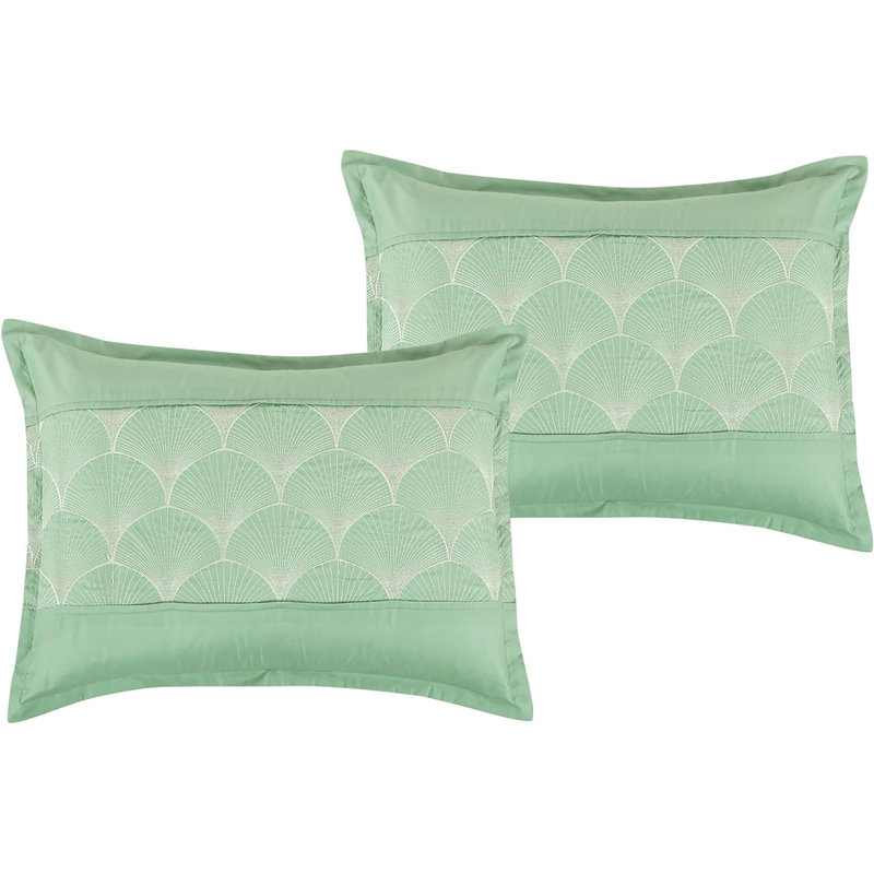 Polyester Geometric Shapes Comforter, Queen Comforter + 2 Queen Shams