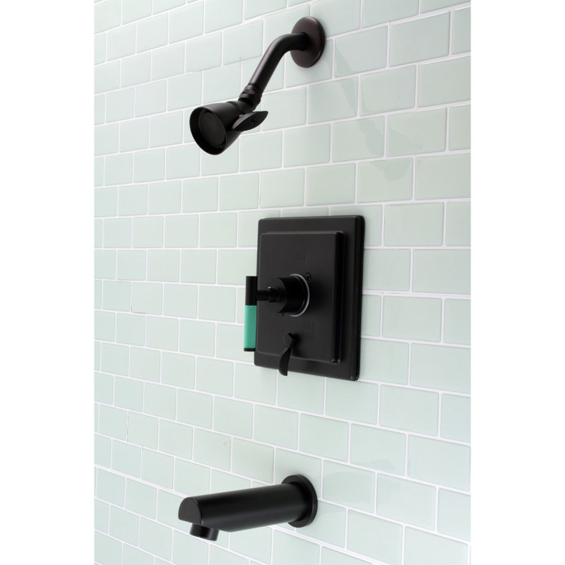 Robinet de baignoire et douche à pression équilibrée à poignée simple Kingston Brass Kaiser, Noir mat