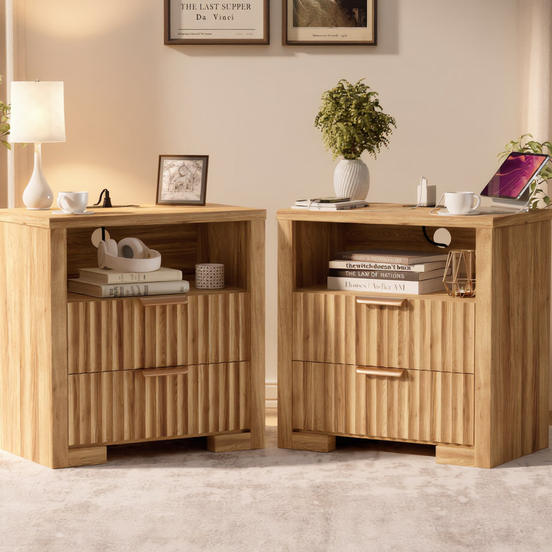 Table de chevet à 2 tiroirs de 23,6 po de large avec prises intégrées, table de chevet en bois avec armoire de rangement ouverte