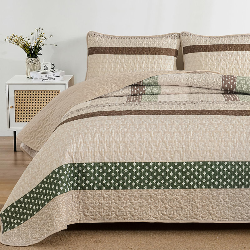 3-Piece Bohemian Stripe Quilt Set Lightweight Microfiber All Season, King Quilt + 2 King Pillowcases, Khaki