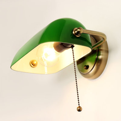 Vintage Green Banker Wall Sconce, Pull Chain Switch Hardwired Wall Lamp, Classic Emerald Glass Shade Antique Brass Wall Light Fixture for Bedroom Bedside Reading, Bathroom, Farmhouse & Retro Home Decor, 1 Pack