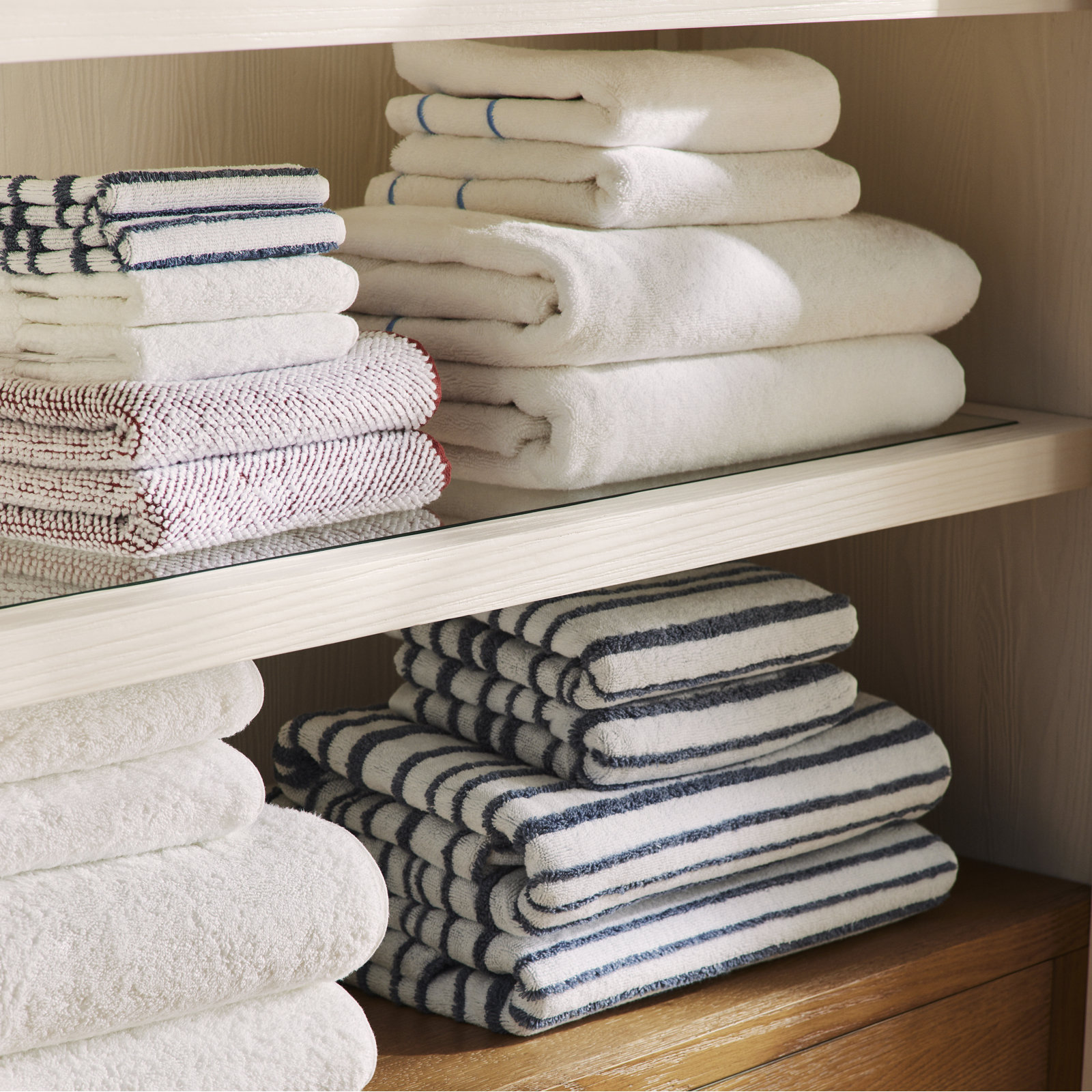 Ridgecrest 100% Cotton Bath Towel, Denim Blue/White