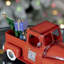 Mini camion avec arbre de Noël et cadeaux-1161734180