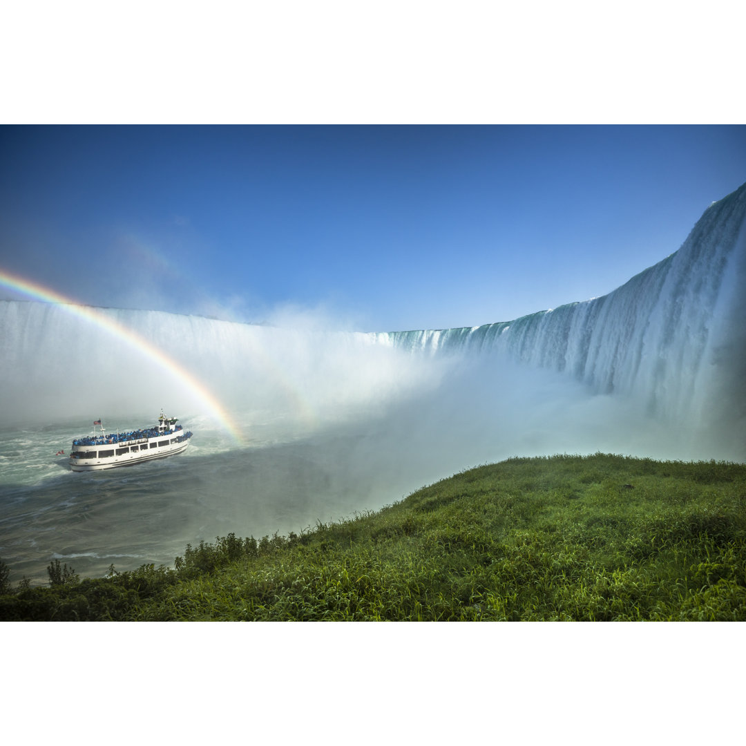 River Flows von Pgiam - Kunstdrucke auf Leinwand