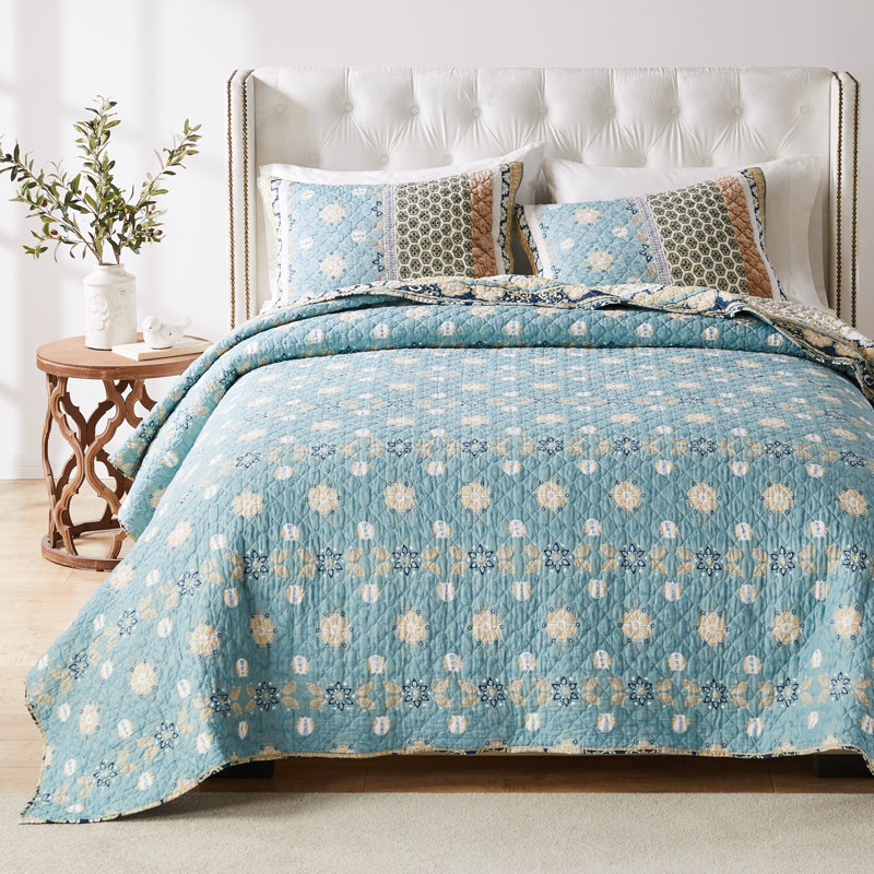 Thalia Blue Cotton Reversible Full Quilt Set