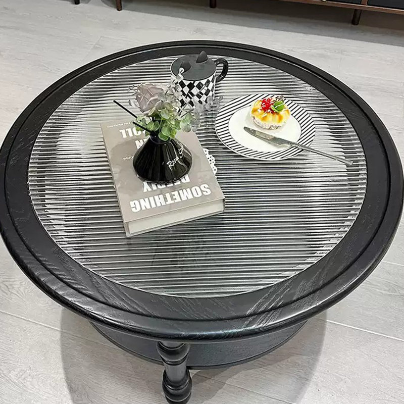 Table basse noire de style rétro