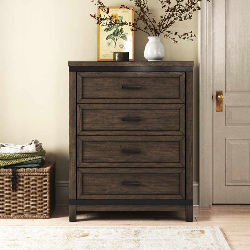 Lecco 38'' W 4 - Drawer Dresser