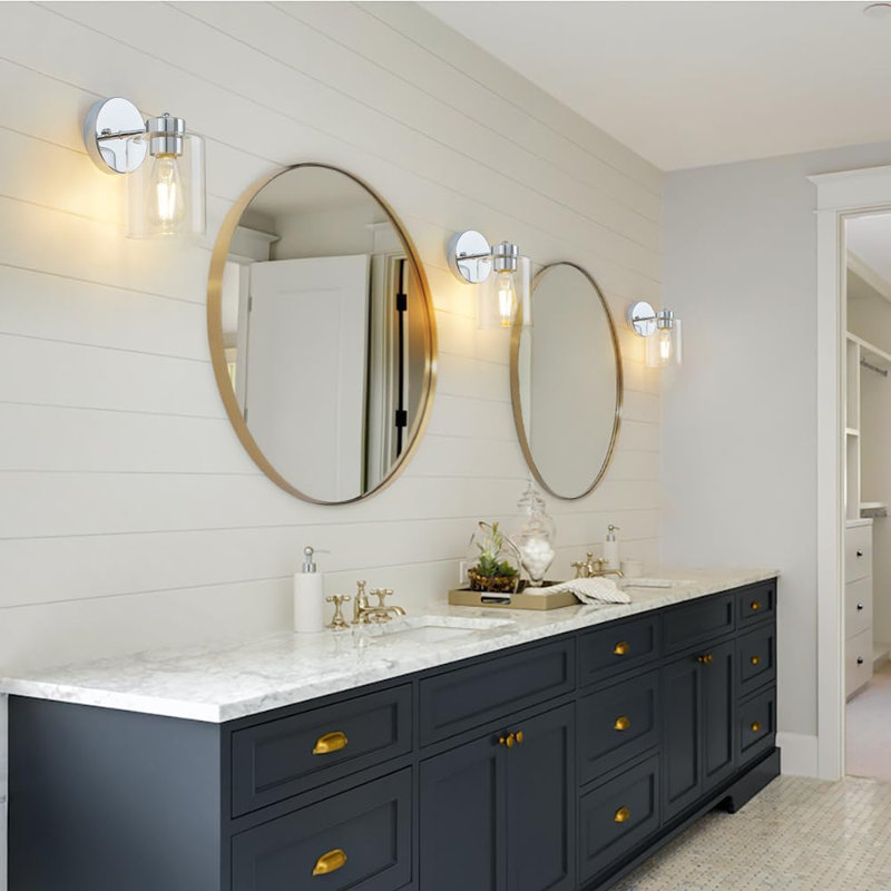 Ensemble de deux appliques murales modernes pour meuble-lavabo en chrome avec abat-jour en verre transparent