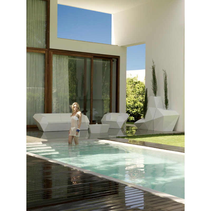 Pot à fleur en résine Faz, H 27,5 po x l 25,75 po x P 21,75 po