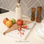Planche à découper triangulaire en bois d'acacia et marbre blanc LuxeDesigns