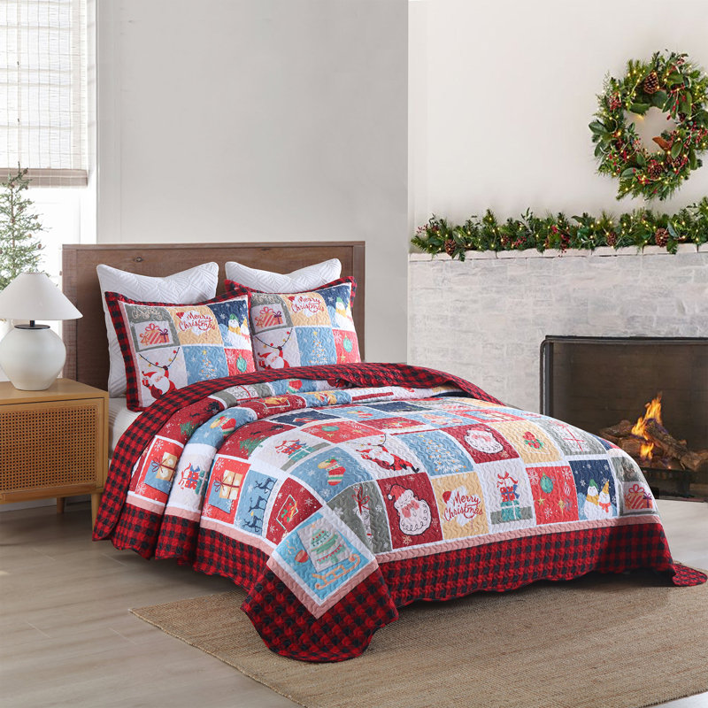 King Size Christmas Red Reversible Polyester Quilt Set