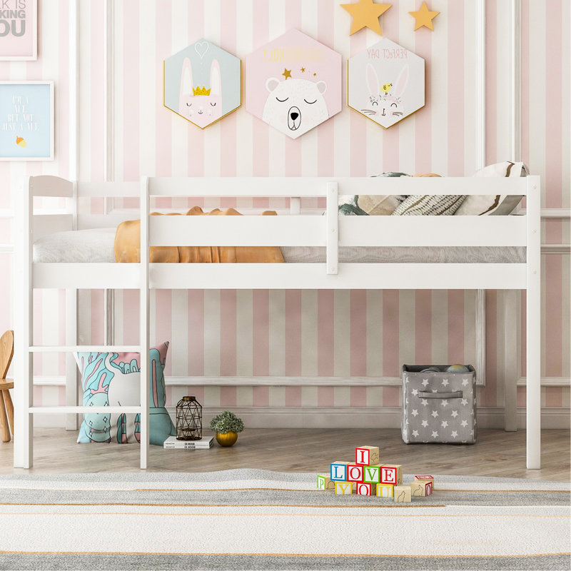 Lit simple mezzanine en bois massif blanc. Améliorez l'espace de votre chambre à coucher. Inclus. Élégant. Le cadre 79,5 po x l 42,7 po x L 44,8 po maximise l'espace et la durabilité.