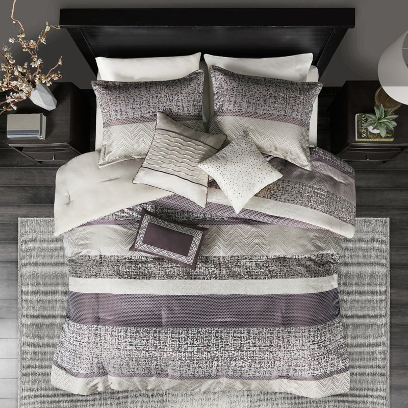 Édredon très grand de couleur mauve - Matériau, motif à rayures, 3 coussins décoratifs, brodé, Mauve