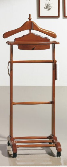 Stonehill Freestanding Valet Stand, Mogano
