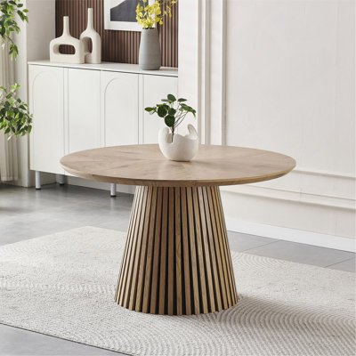 Table de salle à manger en bois