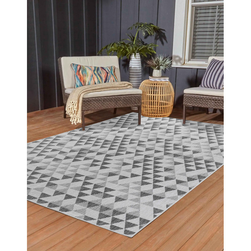 Delmare Geometric Indoor / Outdoor Area Rug, Rectangle 160 x 230cm