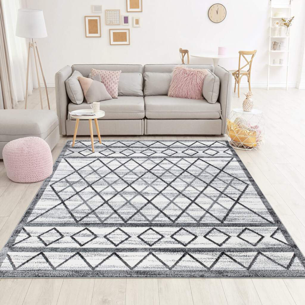 Whyte Kurzflor Teppich mit geometrischem Muster in Creme / Grau