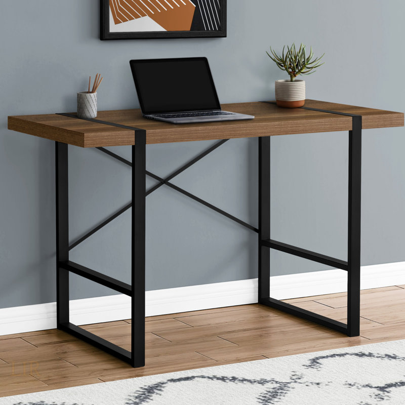 Bureau d'ordinateur contemporain contemporain avec stratifié noyer et métal noir, pour le bureau personnel et le travail sur ordinateur portable
