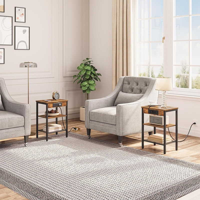 Table d'appoint avec station de charge, ports USB et Type-C, table de bout à 3 niveaux avec tablette réglable, petite table de chevet pour la chambre à coucher, le salon et les petits espaces, brun rustique