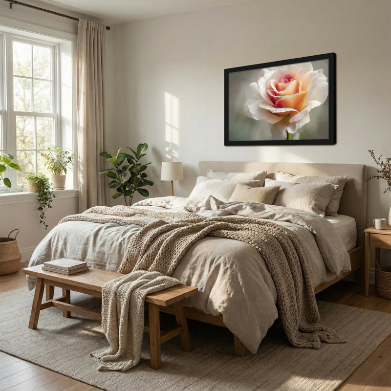 Plantes et fleurs rose tendre avec gouttes de rosée, H 16 po x l 24 po