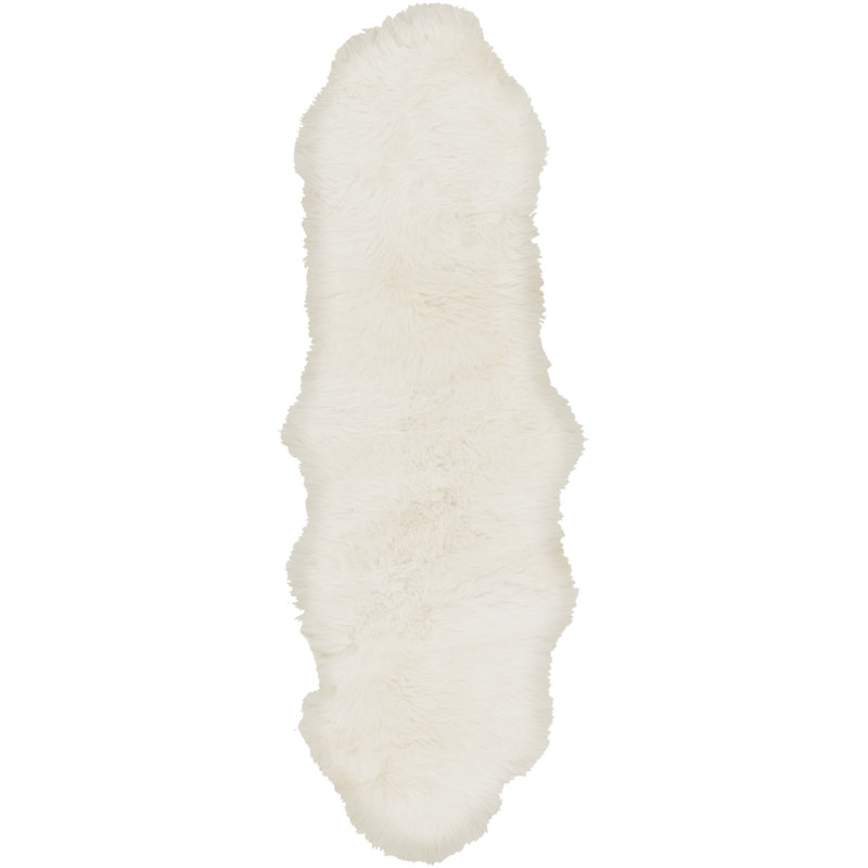 Finis Sheepskin Area Rug, Runner 2' x 6'