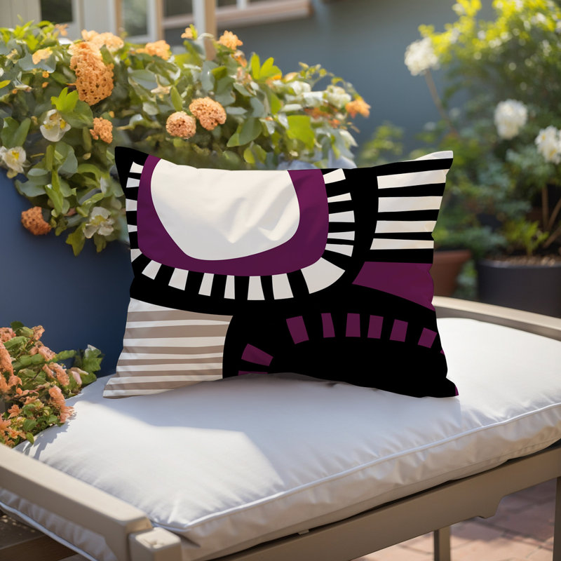 Coussin rectangulaire intérieur / extérieur Alika, H 14 po x l 20 po, Mauve / noir / blanc cassé