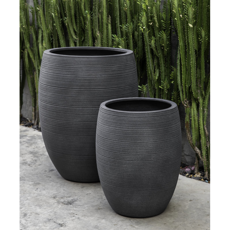 Pot à fleurs en fibre d'argile Haley, H 27 po x l 21,75 po x P 21,75 po, Plomb clair