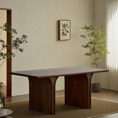 Table de salle à manger en bois de noyer noir avec espace spacieux