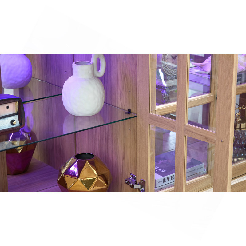 Vitrine de collection avec éclairage RVB multicolore, portes vitrées, étagères réglables, style antique, quatre portes, en chêne, idéale pour la maison ou le bureau.