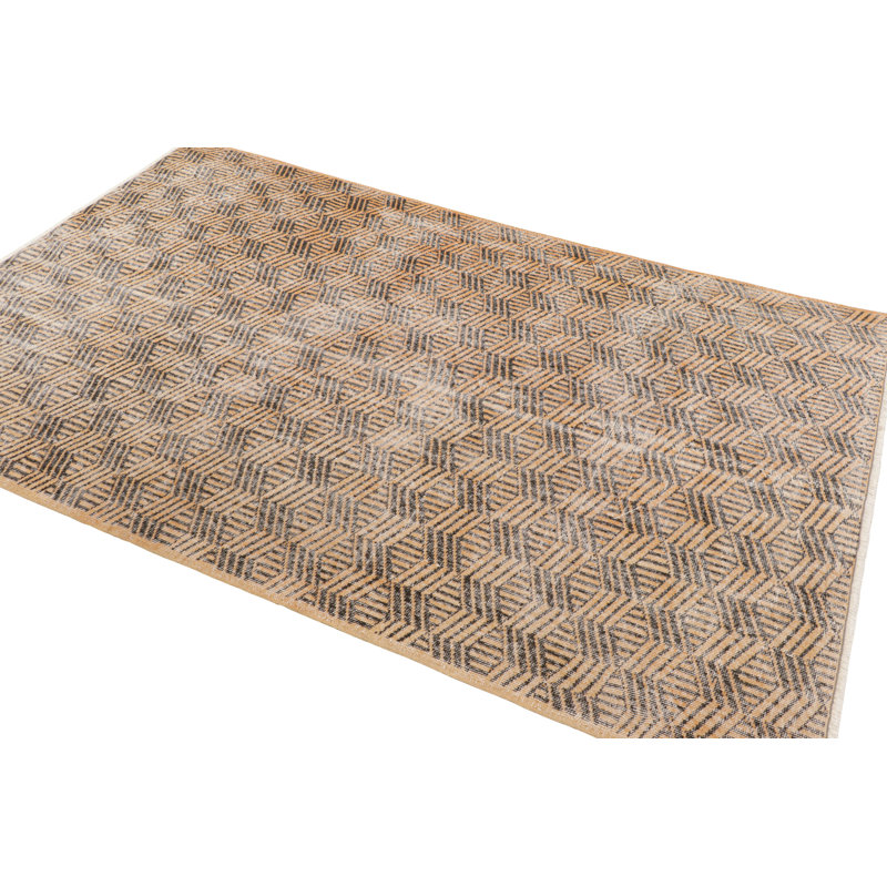 One-of-a-Kind 5'2x8' Hand Knotted Area Rug