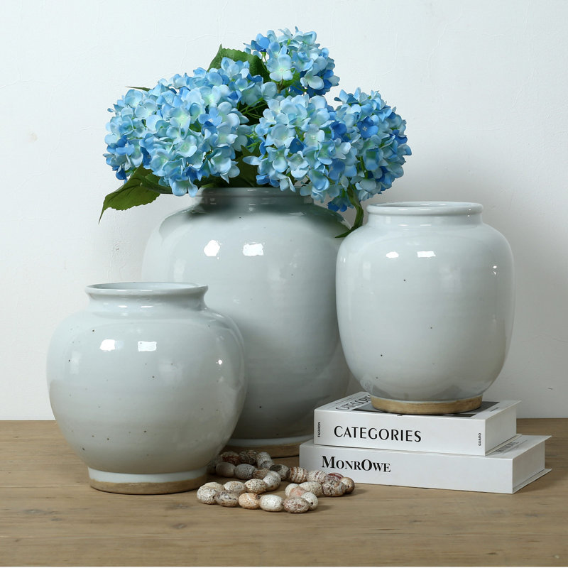 Vase de table en porcelaine Suleekha