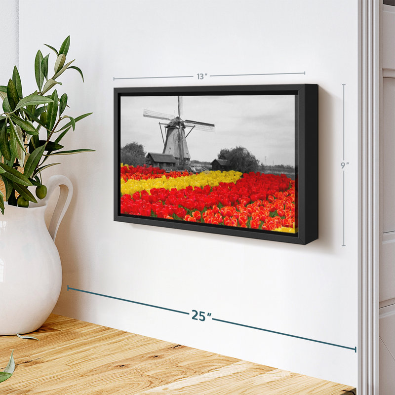 «Windmill Tulip Pop», reproduction sur toile, H 13 po x l 9 po