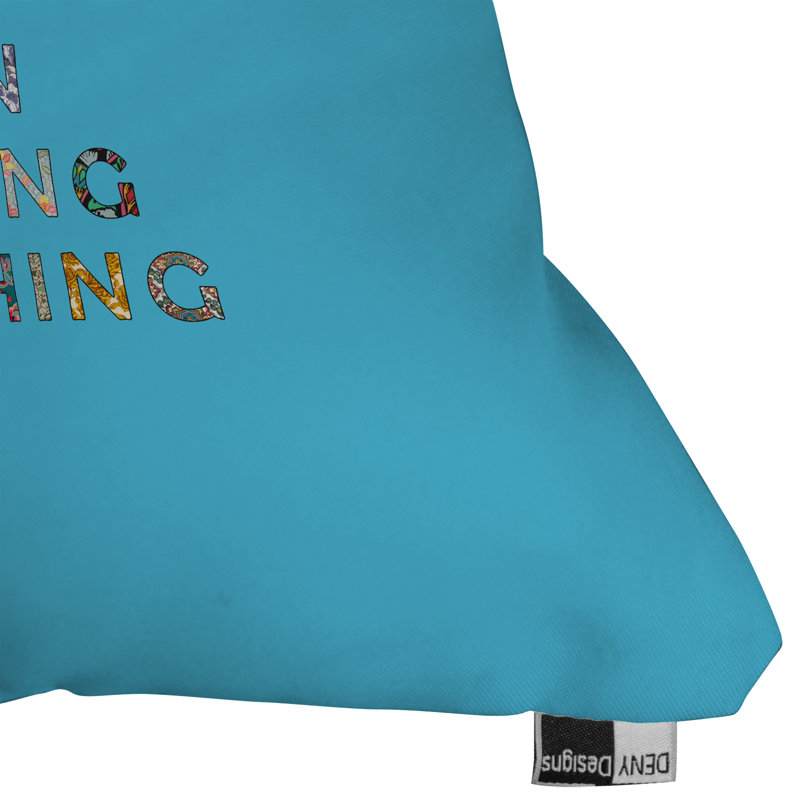 Coussin intérieur / extérieur Her Daily Motivation, Bleu, 18 po x 18 po